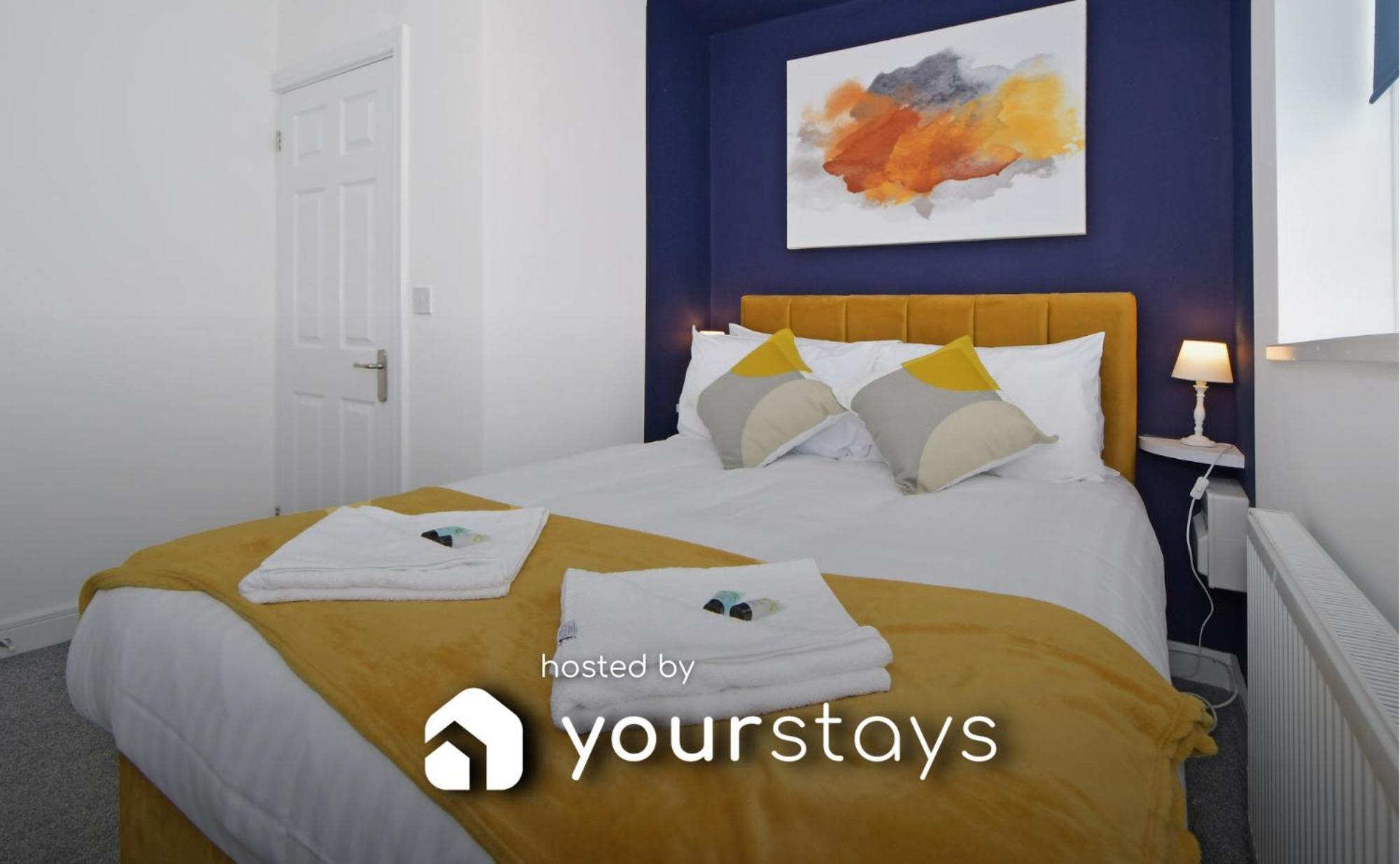 Sapphire Apartments By Yourstays - Luxury 2 Bedroom Apartments In 크루 외부 사진